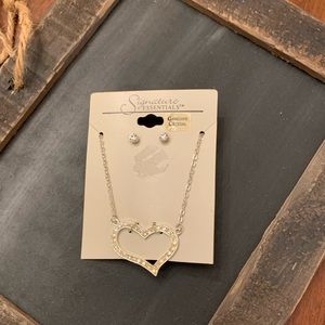 New Crystal Heart Necklace w/ Stud Crystal Earrings